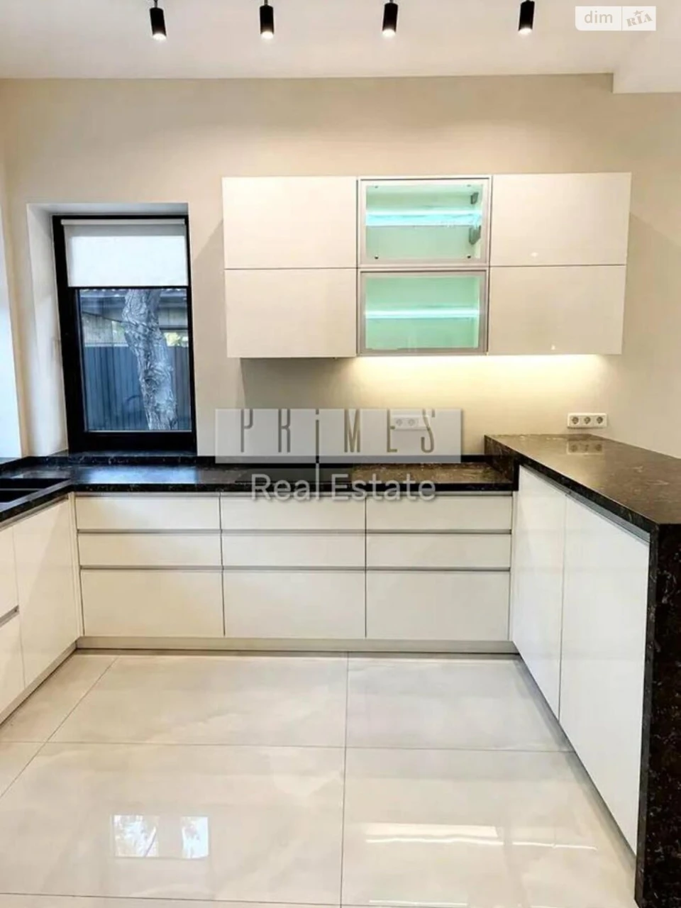 Sale of House in Bikyvnia