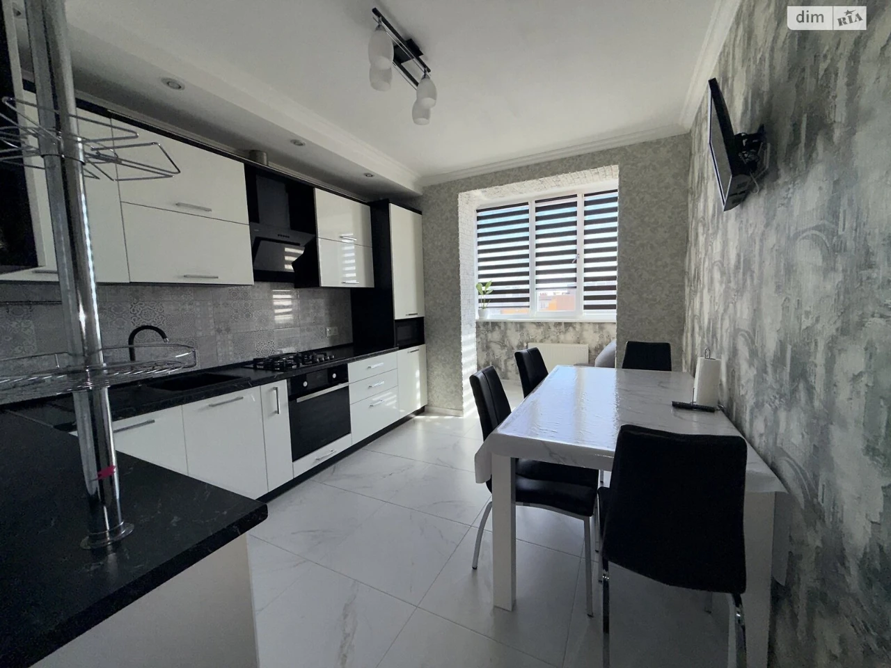 Apartment for Sale: Old Town