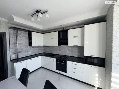 Apartment for Sale: Old Town