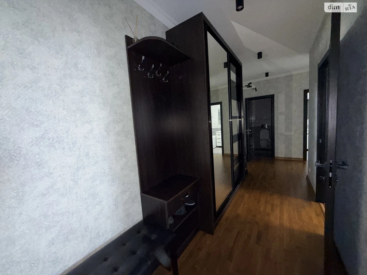 Apartment for Sale: Old Town