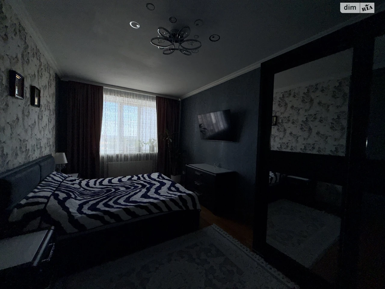 Apartment for Sale: Old Town