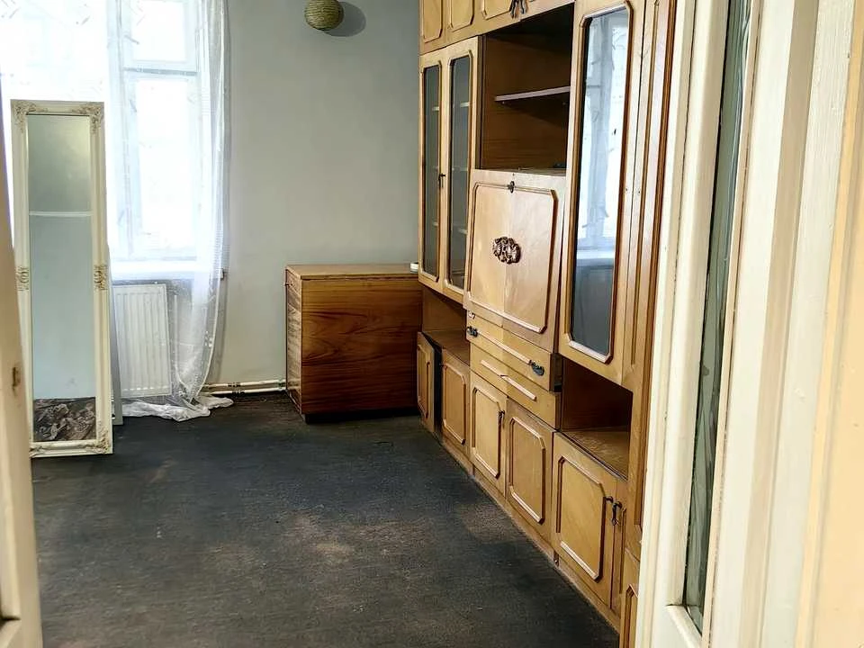 Apartment. Uzhgorod, Adolfy Dobrianskyi Street