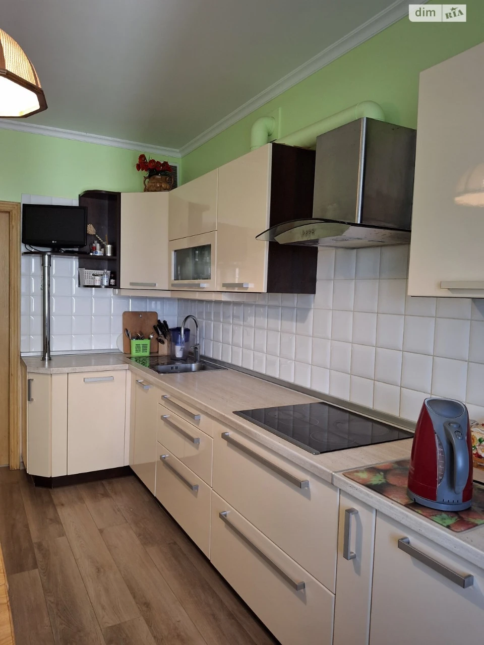 Long-Term Rental Apartment, Troyeshyna