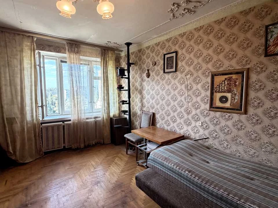 Квартира. Киев, ул. Симиренка