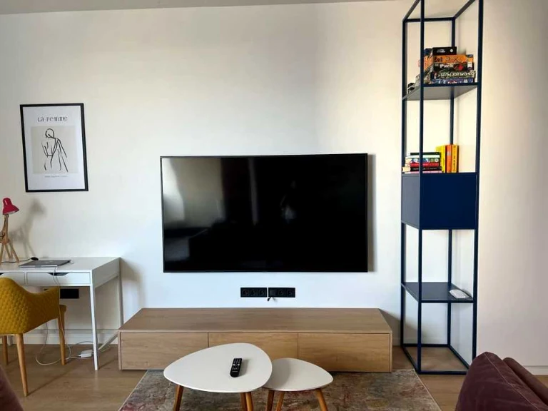 Apartment. Kyiv, Naberezhno-Rybalska Street, No.
