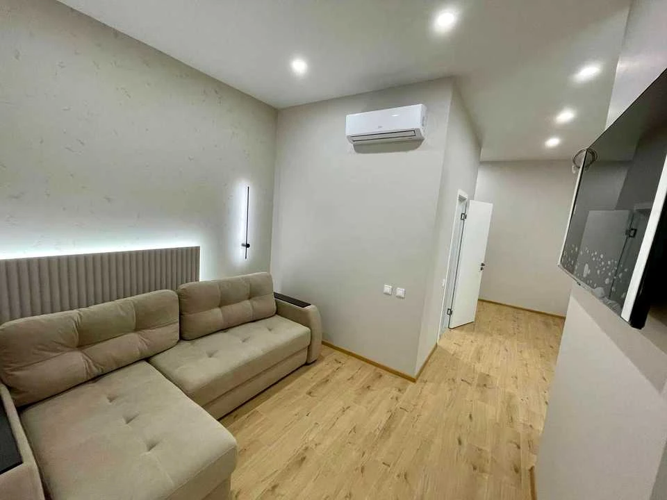 Apartment. Dnipro, Kulishivska st.