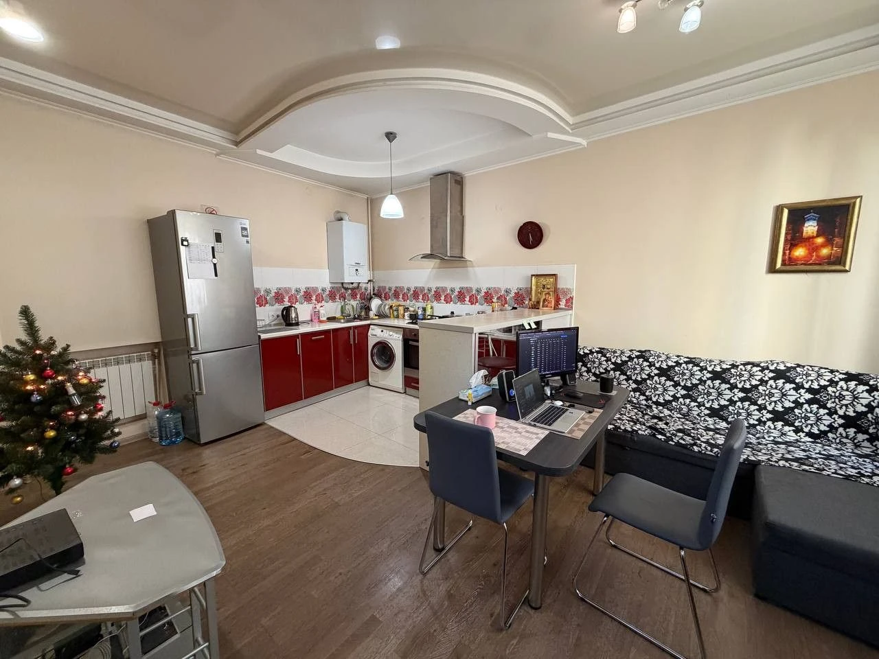 Sale of a 2-bedroom apartment on Kosti Levytsky Street