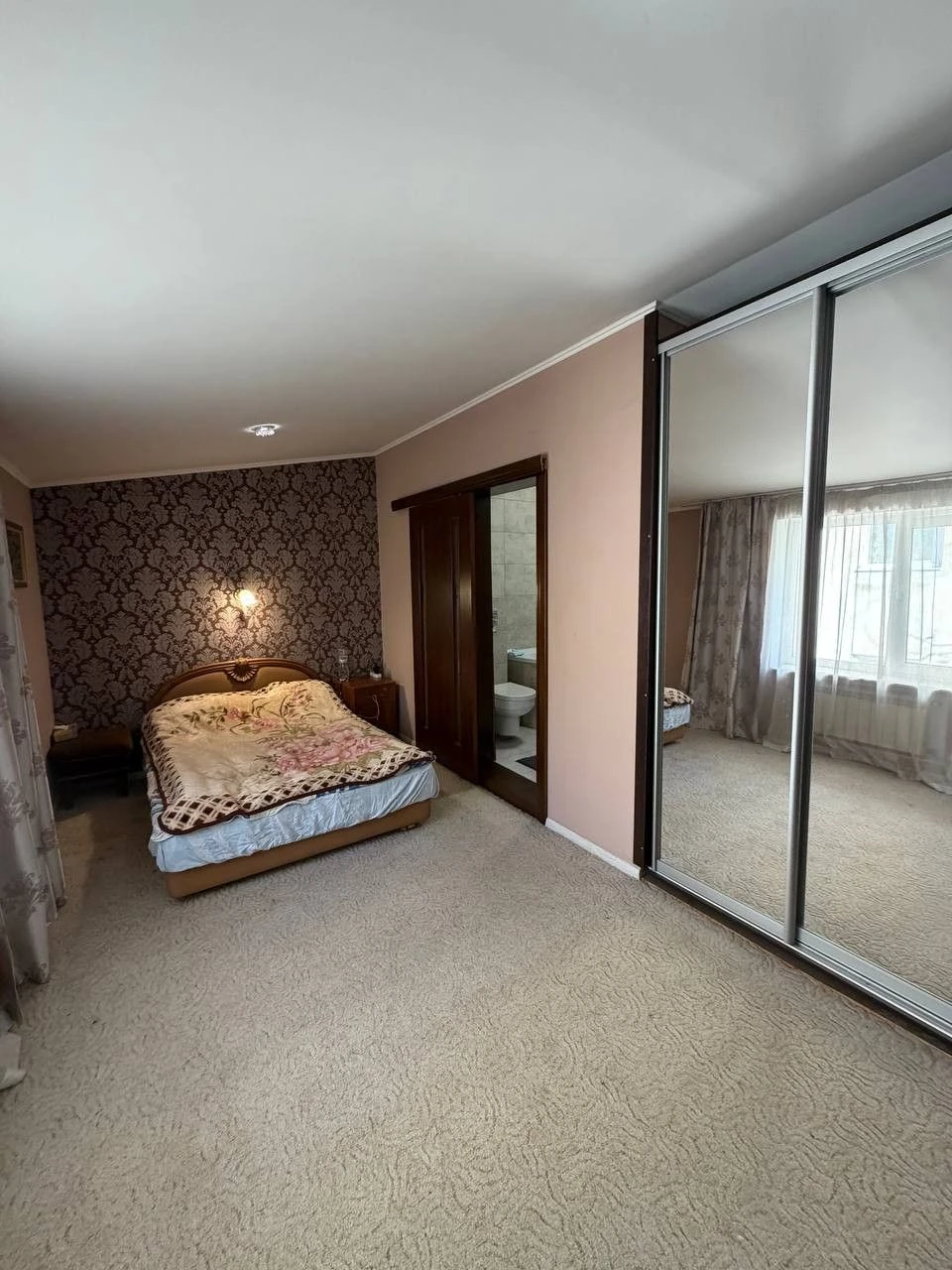 Sale of a 2-bedroom apartment on Kosti Levytsky Street