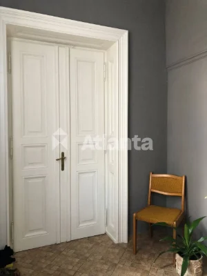 Sale of a spacious apartment on Lychakivska Street