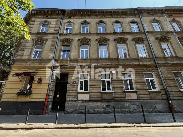 Продажа 2-комнатной квартиры на улице Вагилевича. Центр