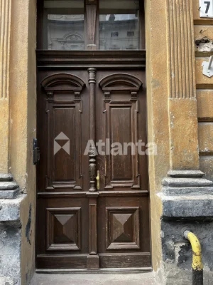 Sale of a 3-room apartment on Kotlary Street, 1st floor.