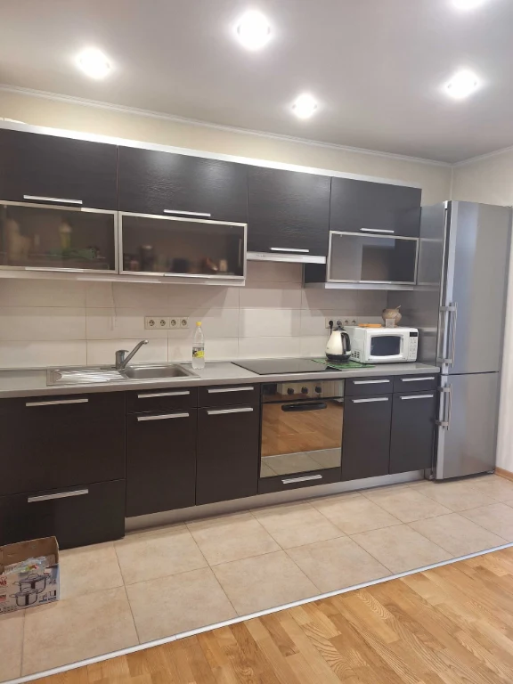 Срочная продажа! 3-комнатная квартира, 91.8 м², ул. Федора Ернста