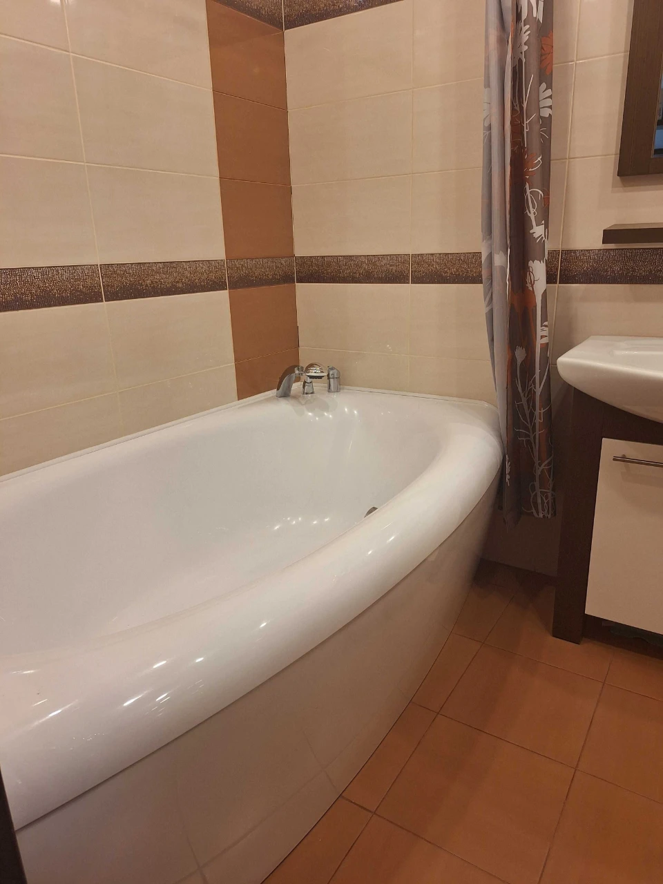 Срочная продажа! 3-комнатная квартира, 91.8 м², ул. Федора Ернста