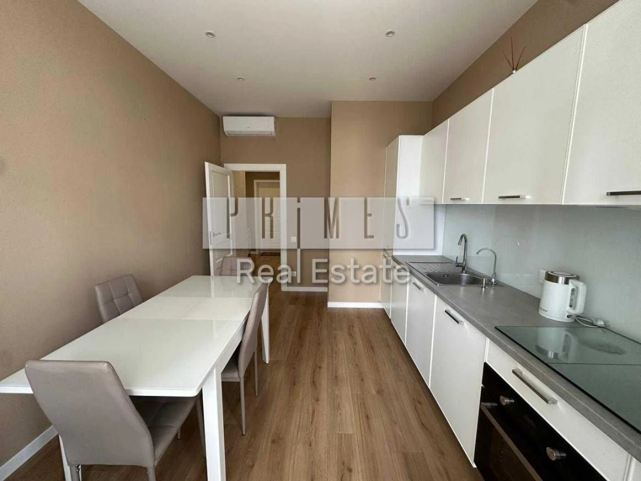 Предлагается продажа 2-комнатной квартиры площадью 82 м² в престижном ЖК «Новопечерские Липки»