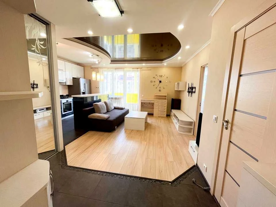 Apartment. Pasichna St.