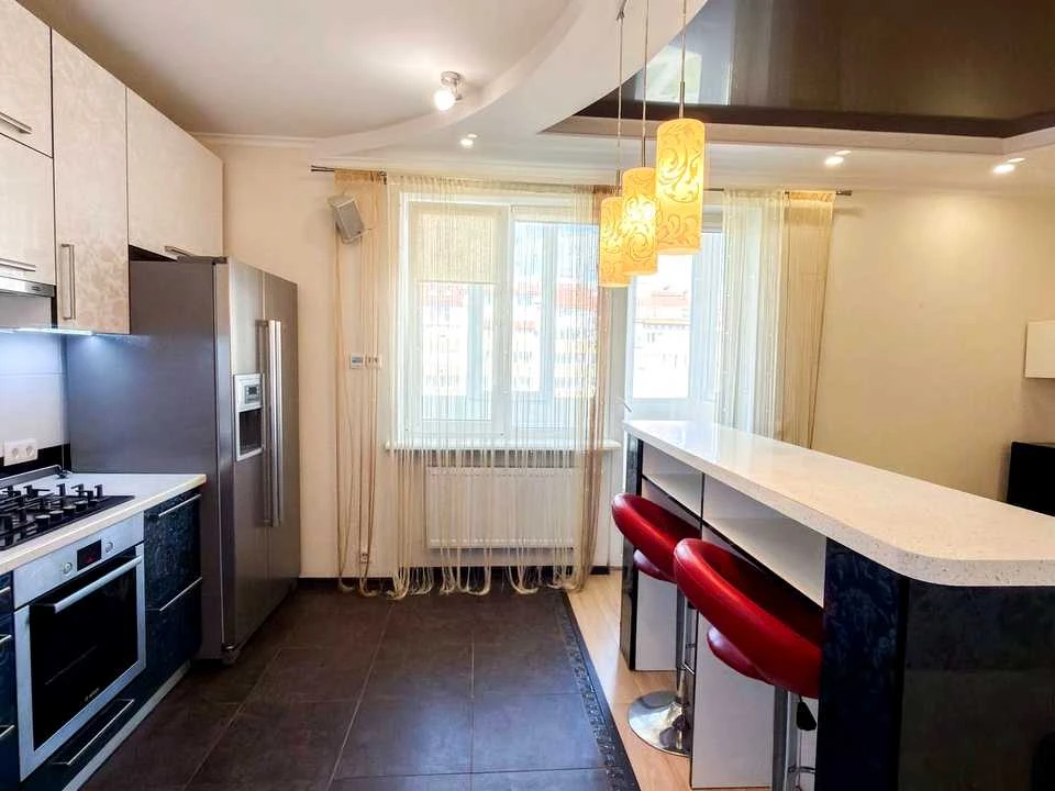 Apartment. Pasichna St.