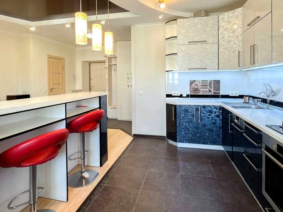 Apartment. Pasichna St.