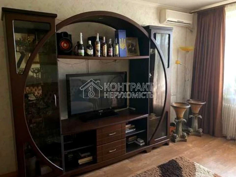 Apartment. Gvardiyciv-Shiroinitsv Street, Kharkiv