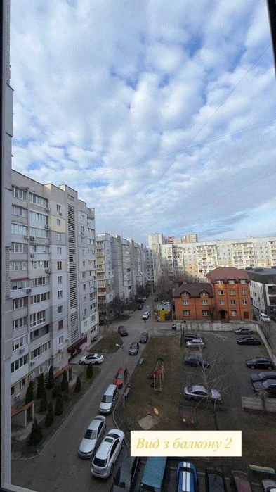 Продаж 3-кімнатної квартири в центрі Черкас, район Казбет