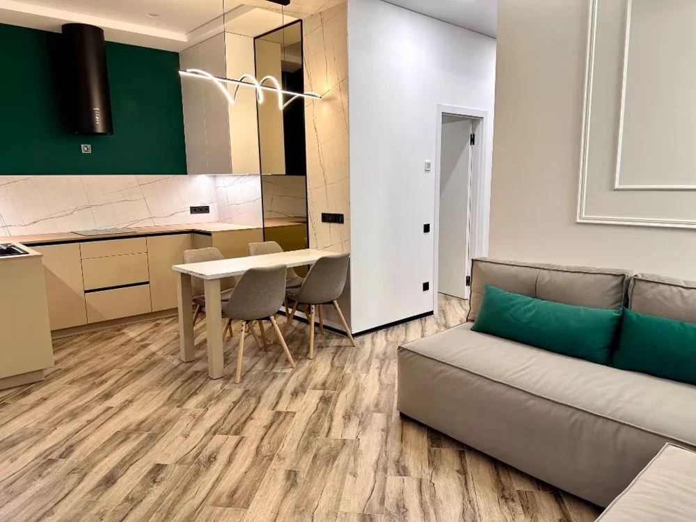 Продаж 3-кімнатної квартири в одному з найкращих ЖК бізнес-класу Comfort City
