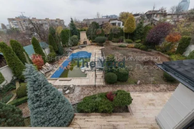 Sale of a new 4-level house, 570.6 m², Tovarna Street, 6