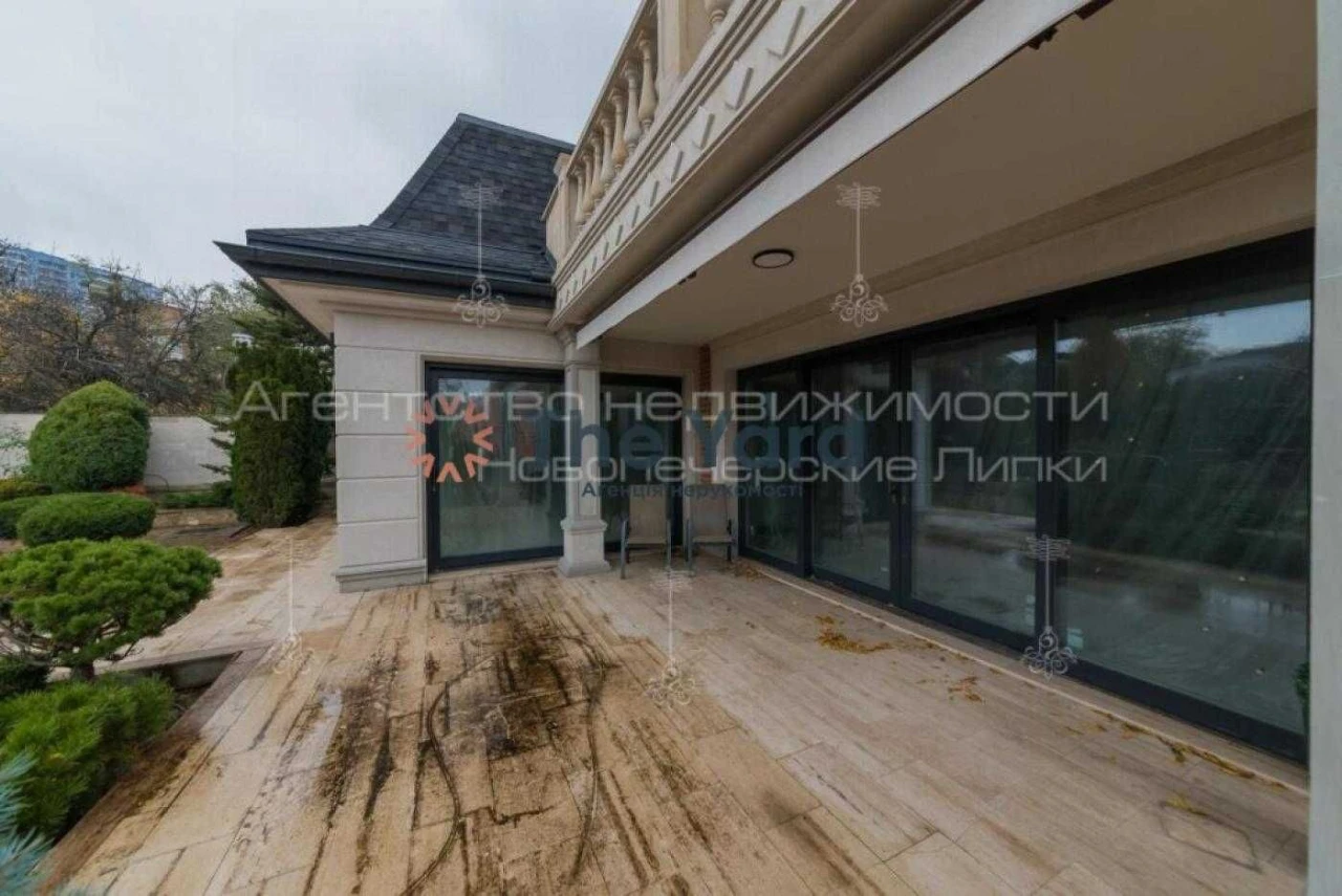 Sale of a new 4-level house, 570.6 m², Tovarna Street, 6