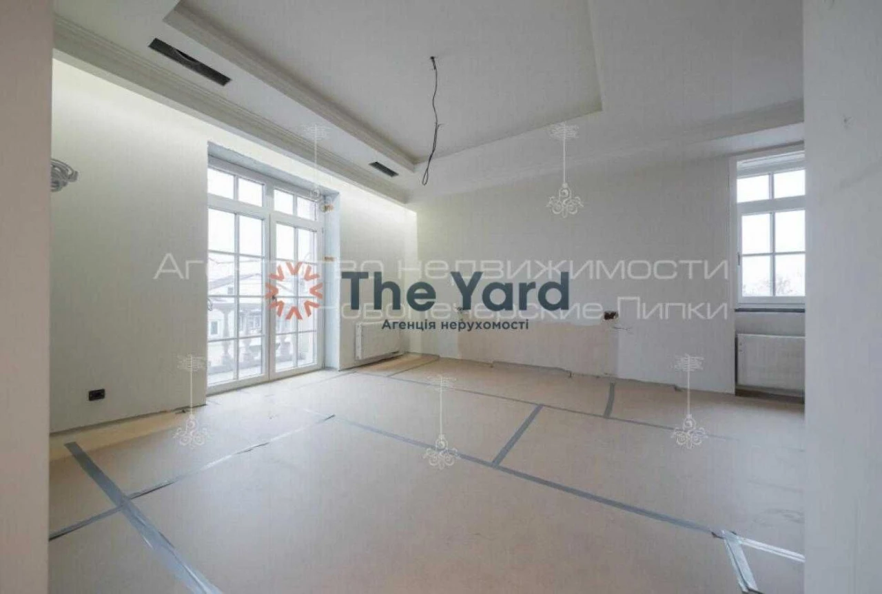 Sale of a new 4-level house, 570.6 m², Tovarna Street, 6
