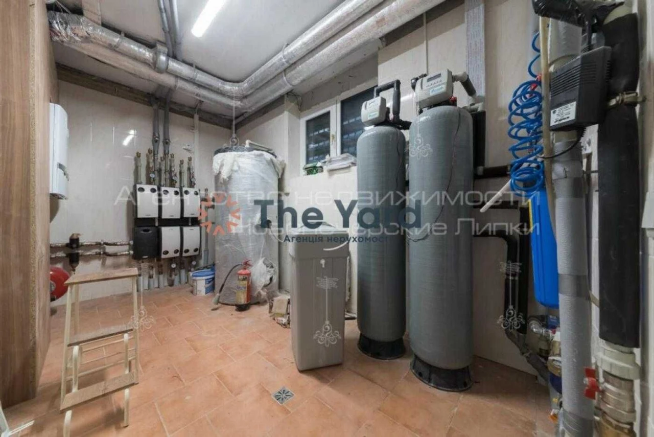 Sale of a new 4-level house, 570.6 m², Tovarna Street, 6