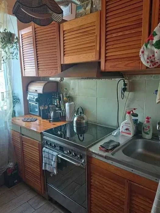 ПРОДАМ 2 кімнатна  вул Симоненка