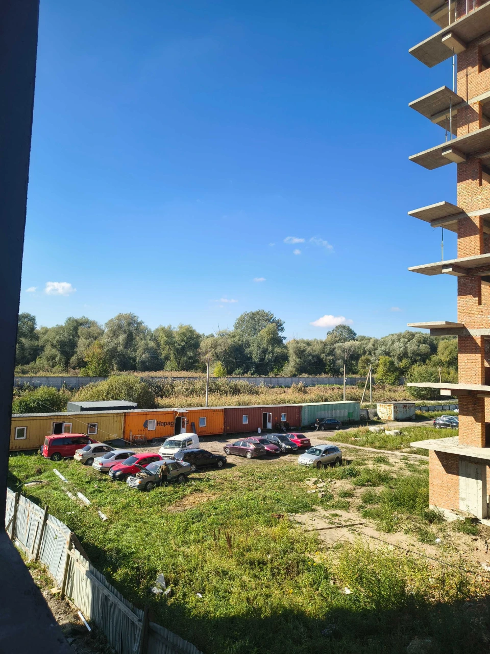 Sale of a 1-bedroom apartment in a picturesque corner of the city in the "Spring Town New Riviera" residential complex
