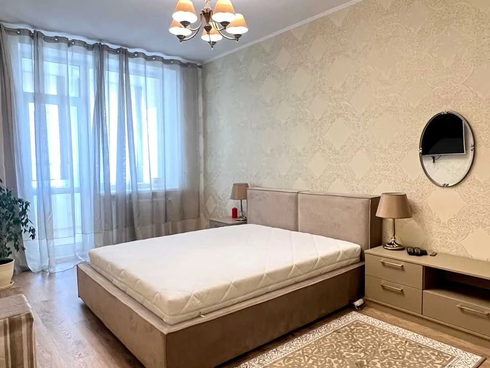 Квартира. Киев, бульвар Леси Украинки
