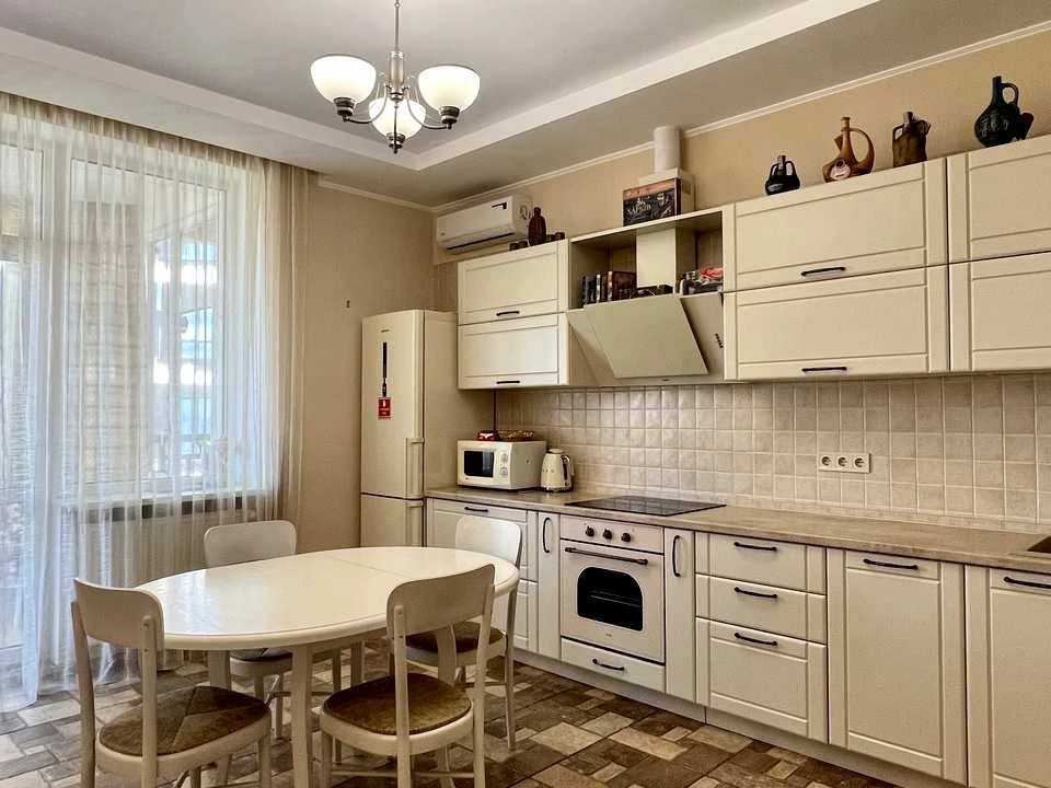 Квартира. Киев, бульвар Леси Украинки