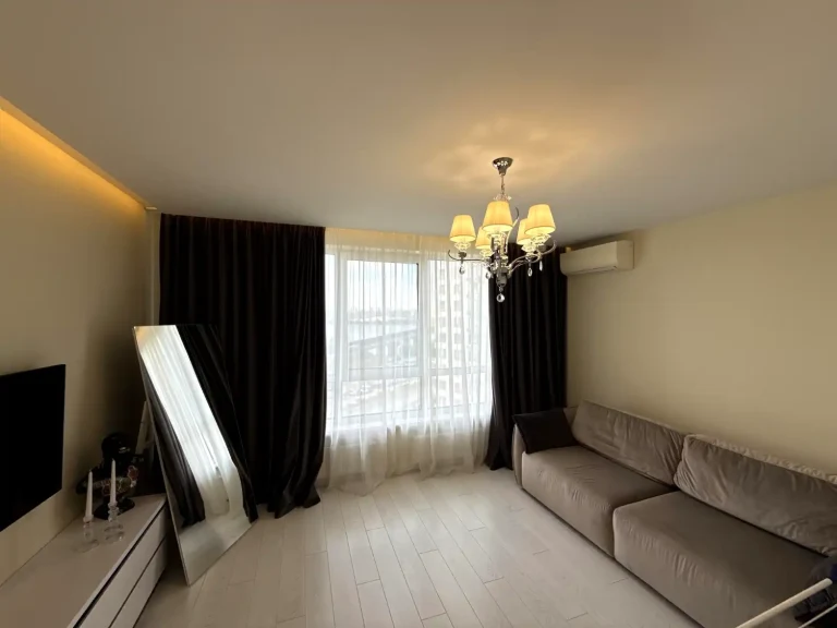 Оренда квартири 2-кімн. 62 м² 11/25 пов.