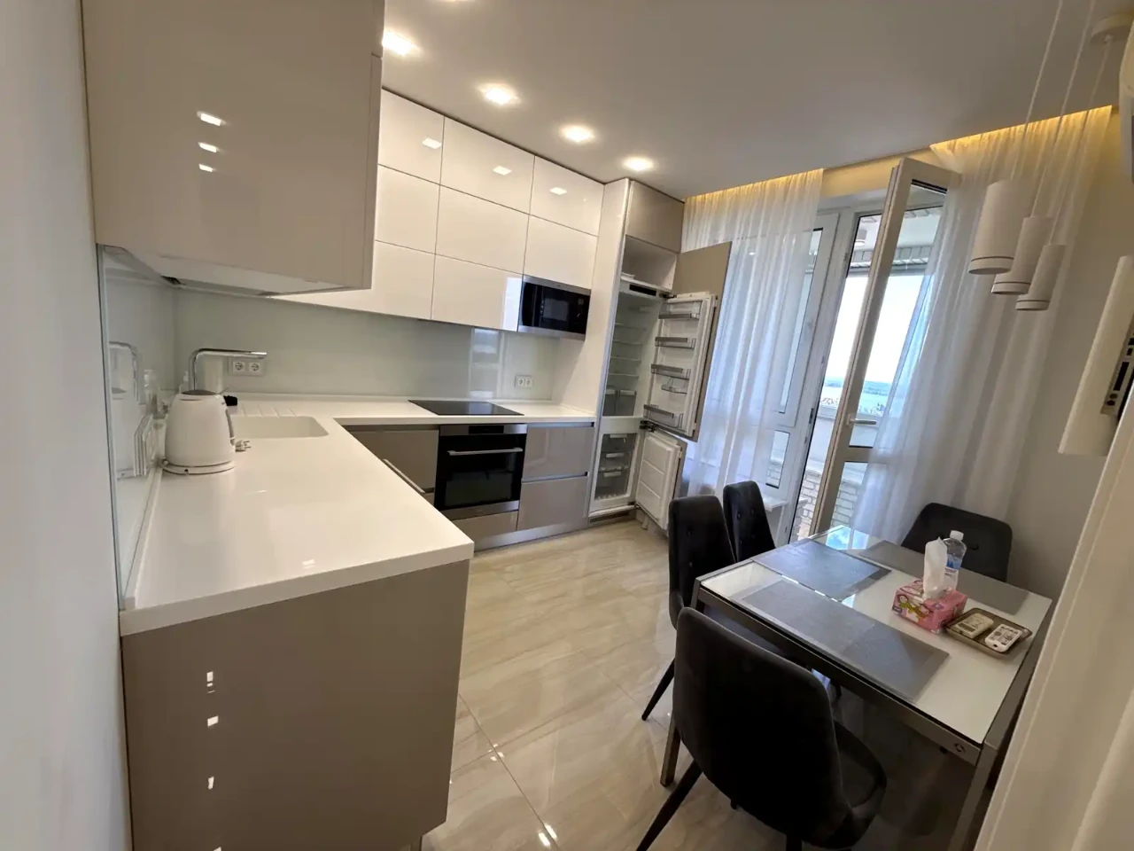 Оренда квартири 2-кімн. 62 м² 11/25 пов.