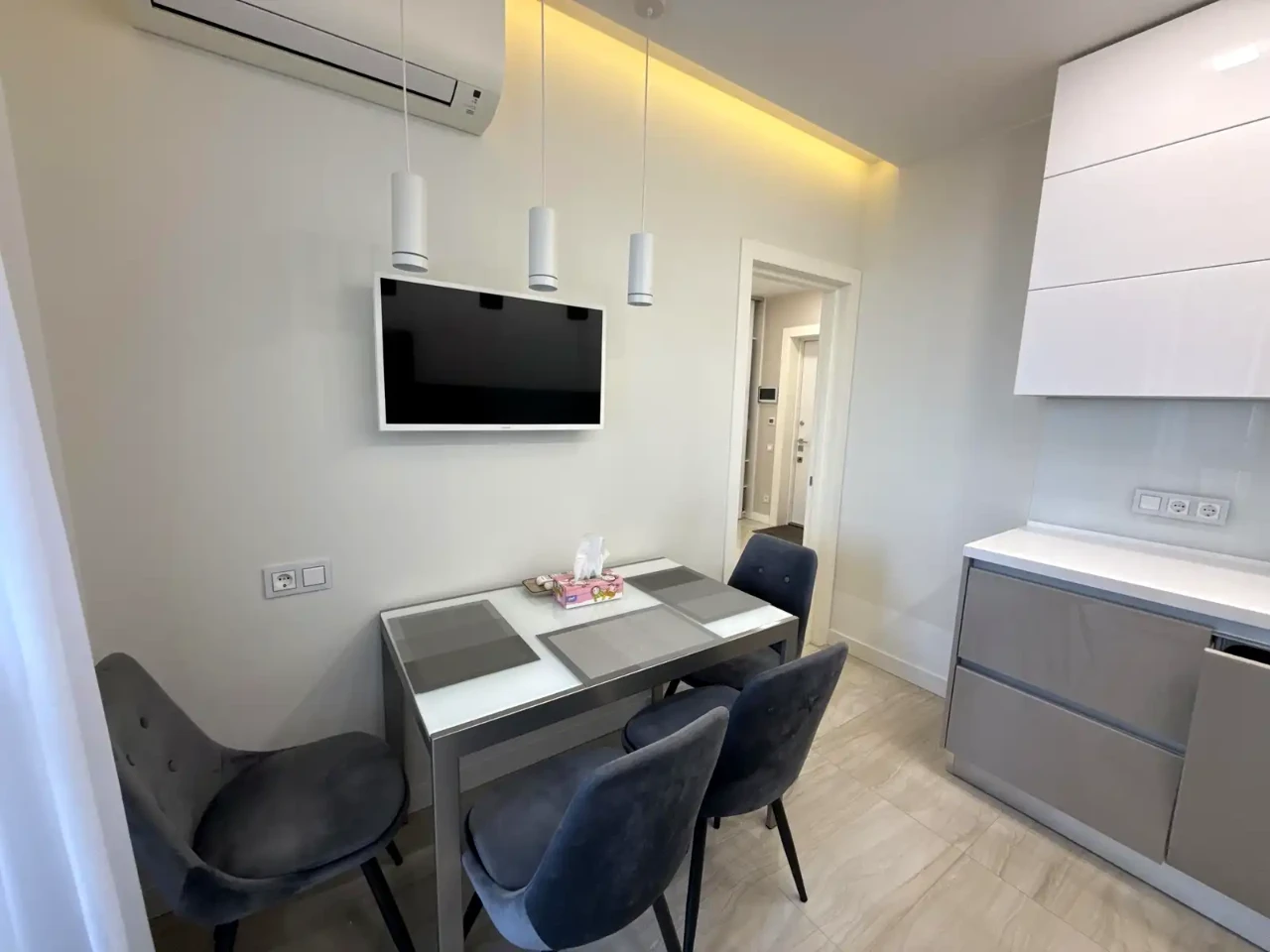 Оренда квартири 2-кімн. 62 м² 11/25 пов.