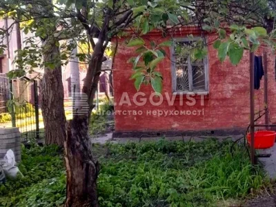 Ділянка. Київ, Синьоозерна вул.