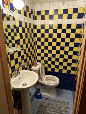 S For sale: 1-room studio apartment with its own bathroom and mini kitchen