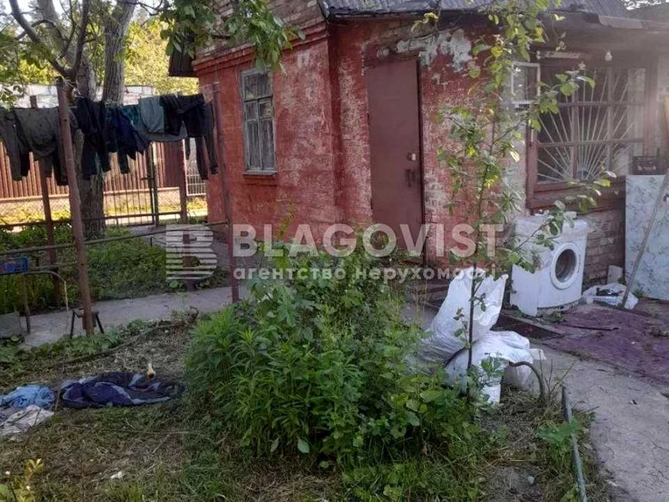 Ділянка. Київ, Синьоозерна вул.