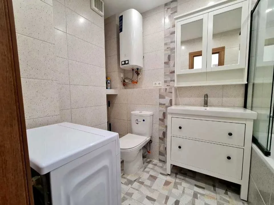 Apartment. Reвуцького Street, Kyiv