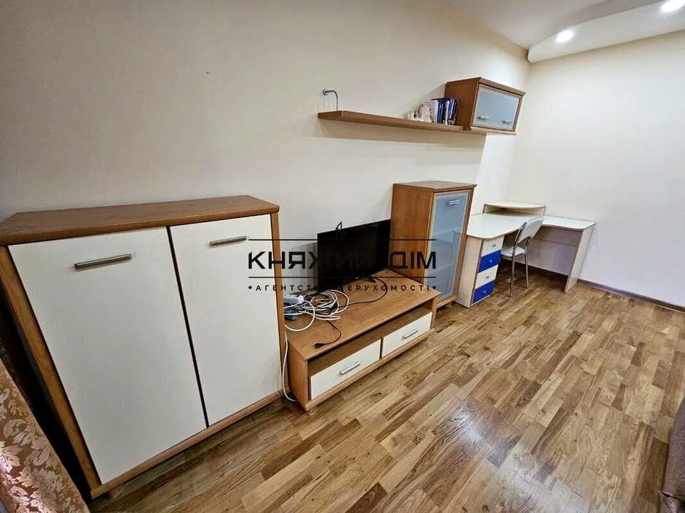 Apartment. Vasylkivska Street, Kyiv