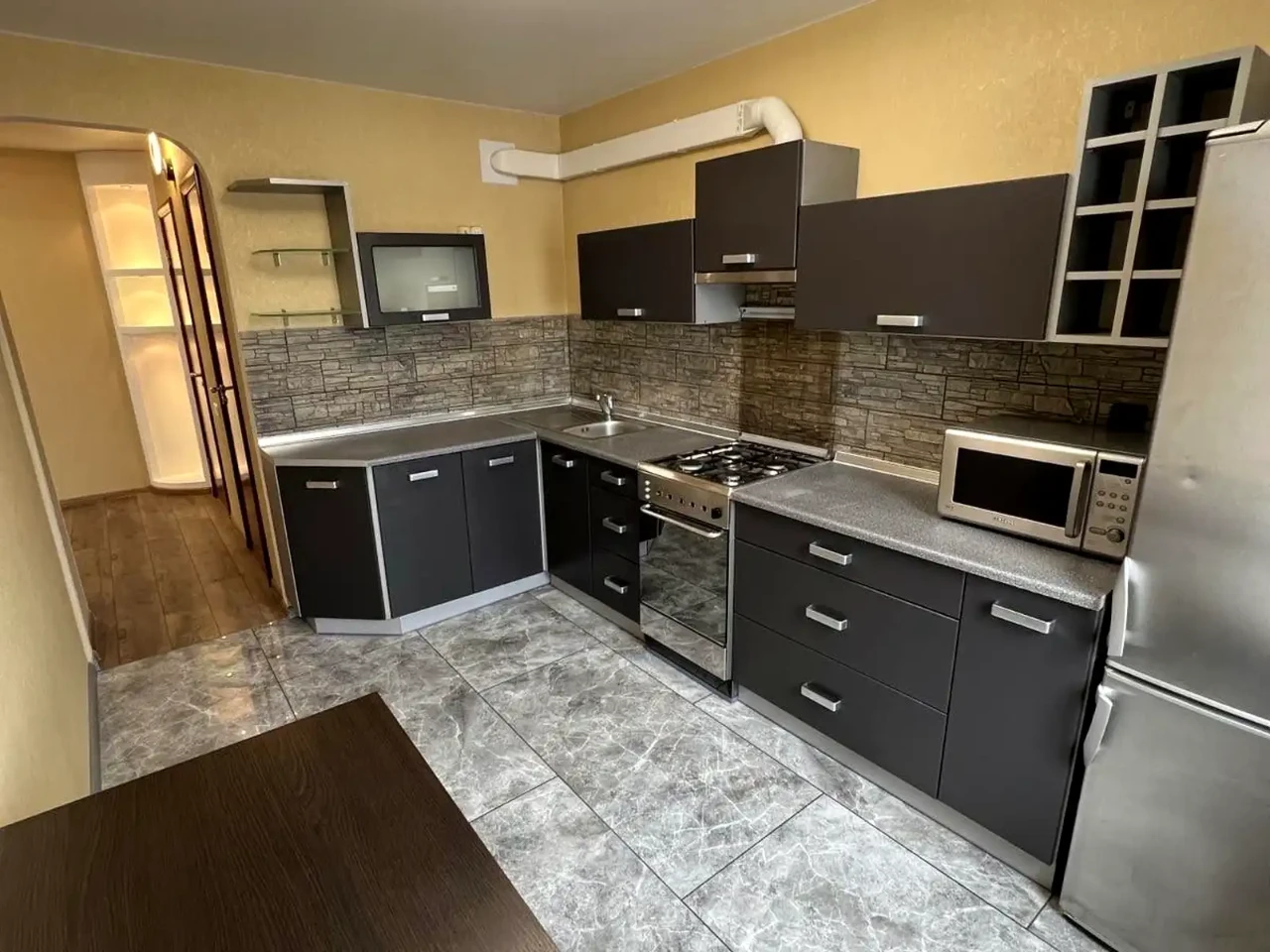 Сдается 1-комнатная квартира 40 м² на 10-м этаже