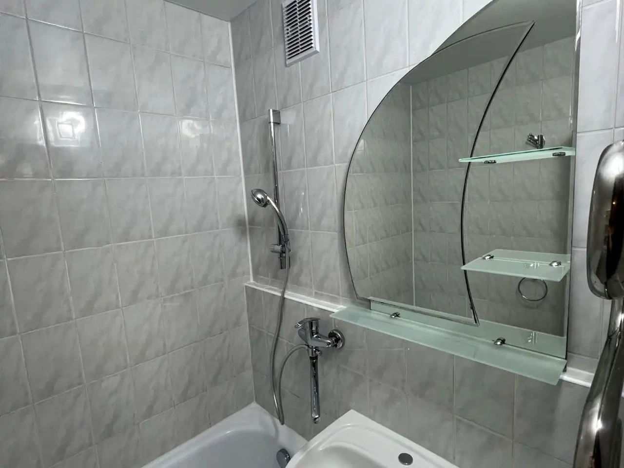 Сдается 1-комнатная квартира 40 м² на 10-м этаже