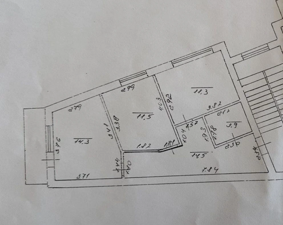 2-bedroom apartment | gas heating | safe area