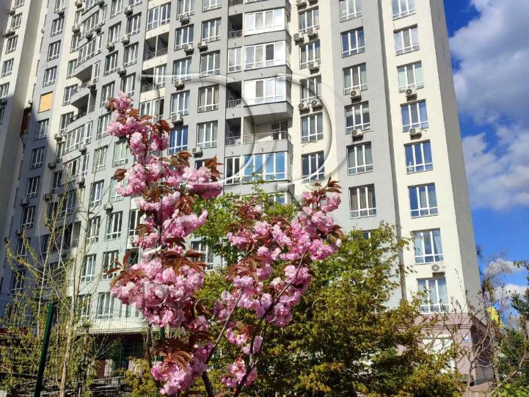 Квартира. Київ, Каховська вул.