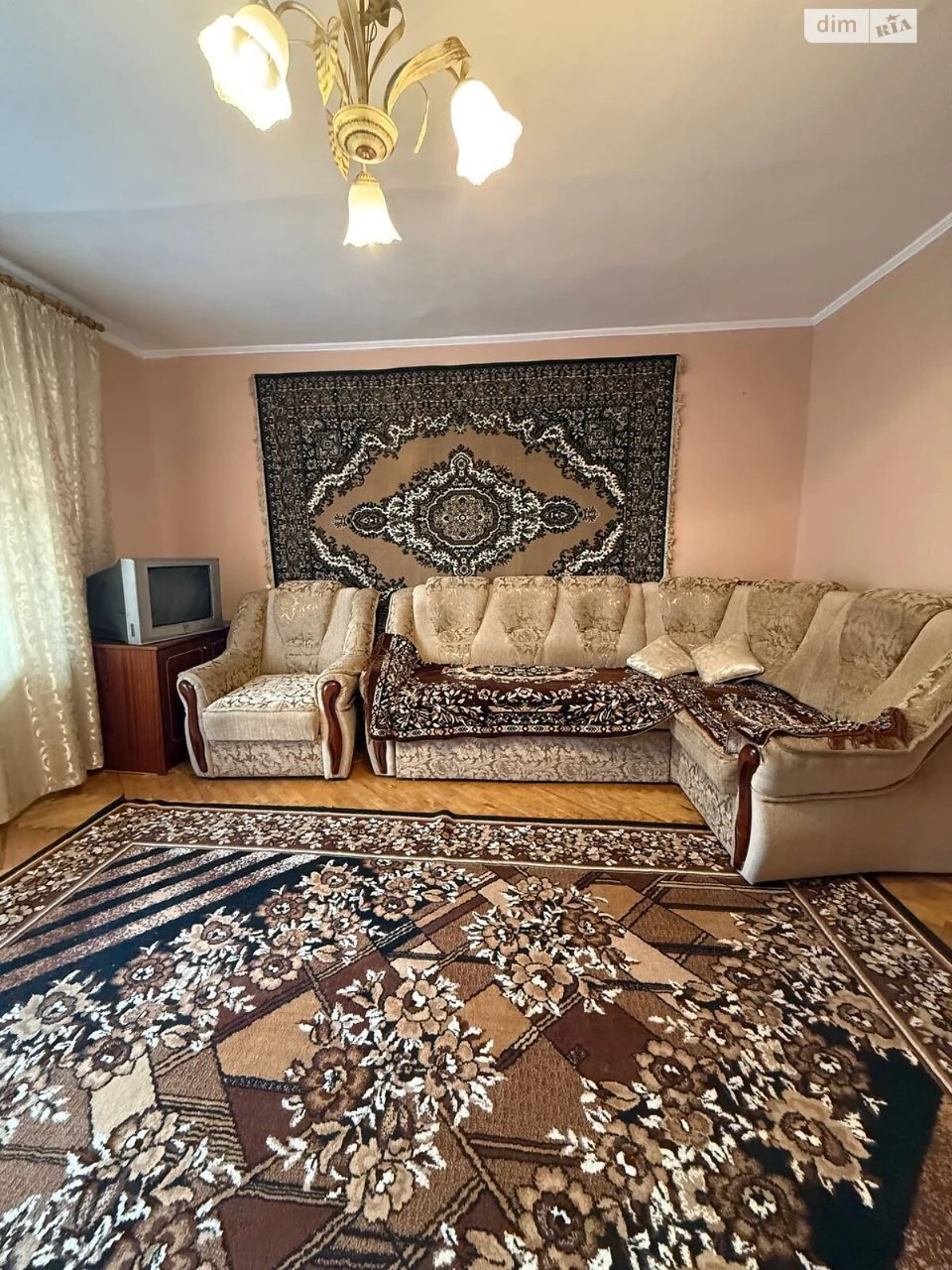 Long-Term Rental Apartment Positron