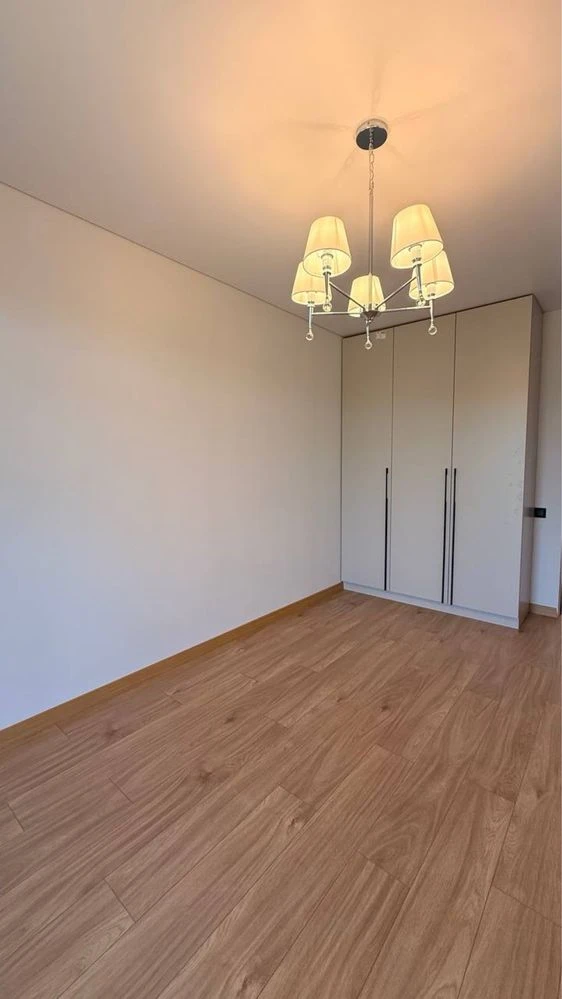 Продаж кутового таунхауса 130 м² з гаражем та ділянкою 3 сот