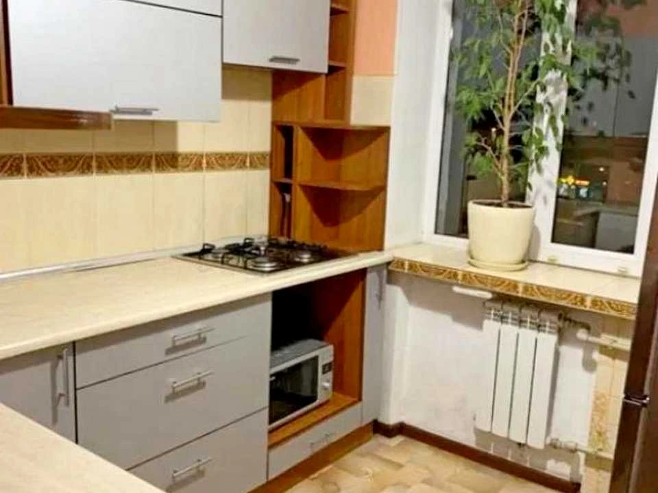 Квартира. Харьков, проспект Жасминовый.