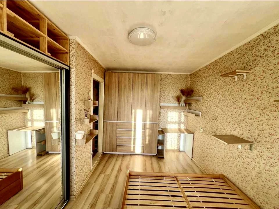 Квартира. Киев, улица Ялтинская