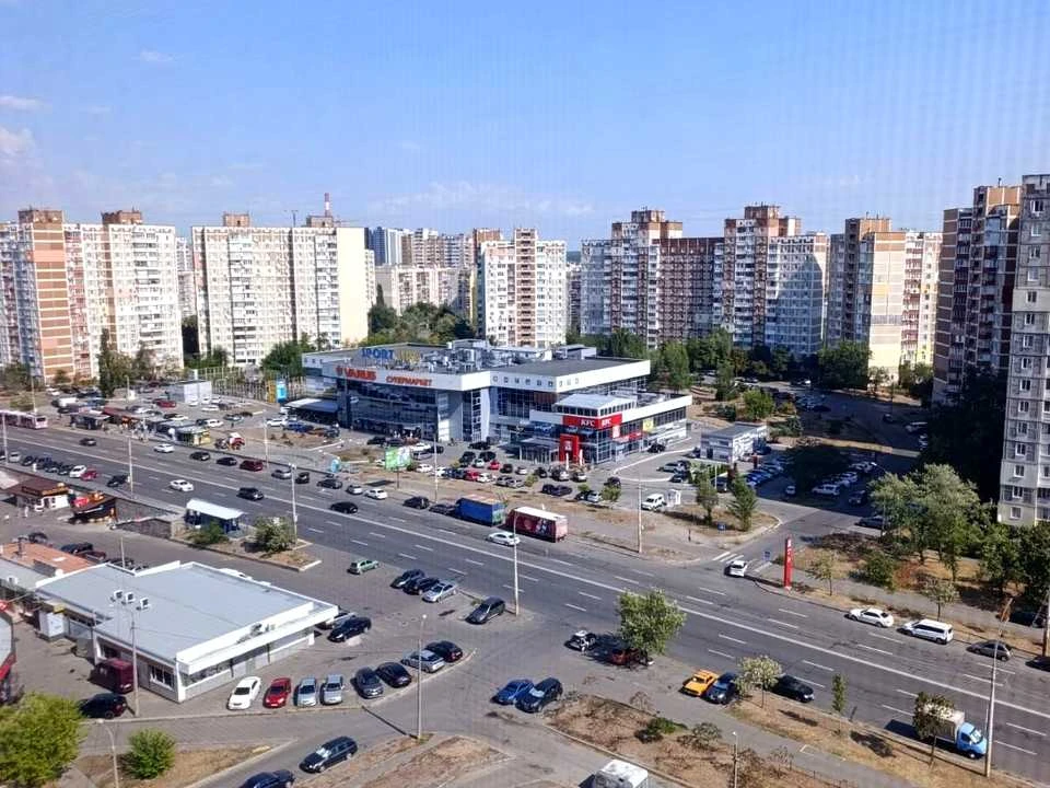 Квартира. Киев, проспект Червоної Калини.