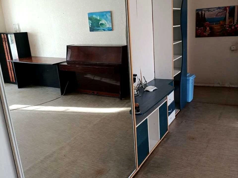 Apartment. Dnipro, Myru Prospect.